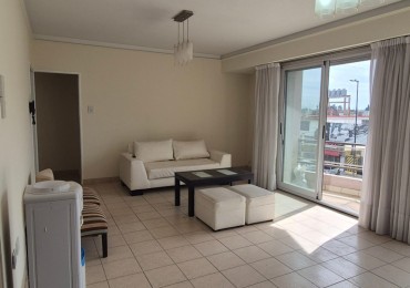 Alquiler | Piso Exclusivo 4 Ambientes | 3 Dormitorios con Balcon | Paso del Rey Centro