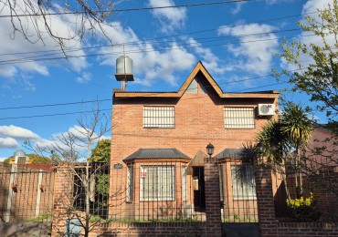 Alquiler Casa | 3 Dormitorios con Parquet, Hidromasaje y Gran Parque | Zona Plaza Bujan