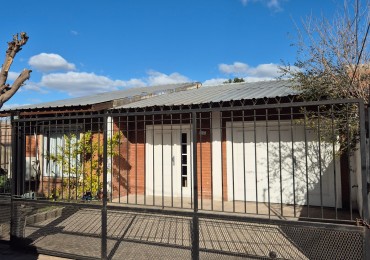 Venta Casa 3 Ambientes en Paso del Rey Norte | Acc. Oeste a 400 mts. | Garaje, parque y todos los Servicio
