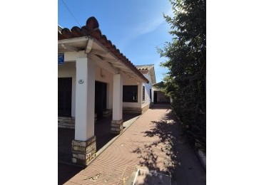 IMPERDIBLE OPORTUNIDAD  EN EL CENTRO DE PASO DEL REY