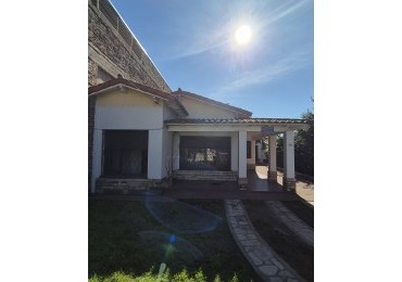 IMPERDIBLE OPORTUNIDAD  EN EL CENTRO DE PASO DEL REY